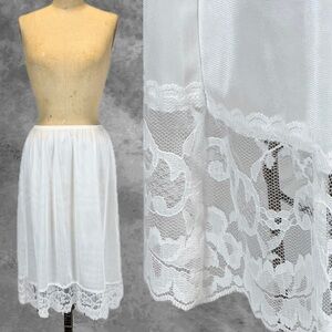 VINTAGE 80s white nylon lace dress skirt slip layer lingerie silky elastic waist